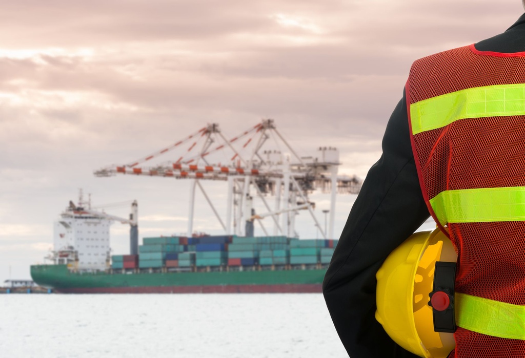 Bunkering, Lube Oil and Fresh Water Supply